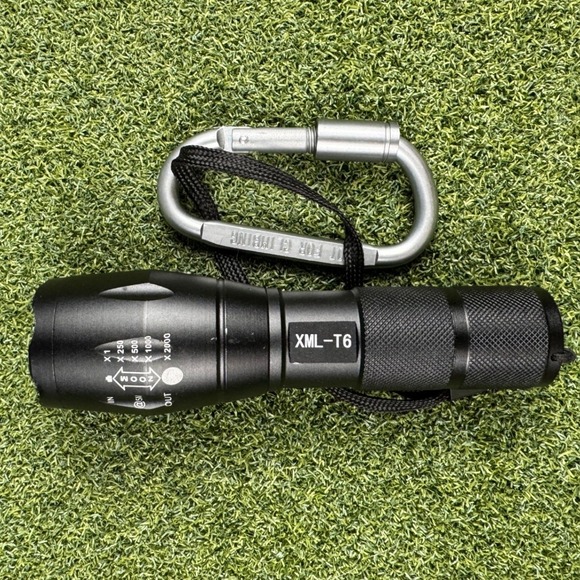 XML-T6‎ LED Tactical Flashlight Zoomable 5 Modes w Carabiner Outdoor EDC - Picture 2 of 4